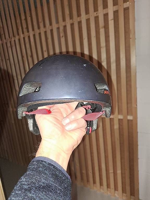 Helme: Kinder Velo Helm Alpina – Gebraucht aus Zell LU von soko 2