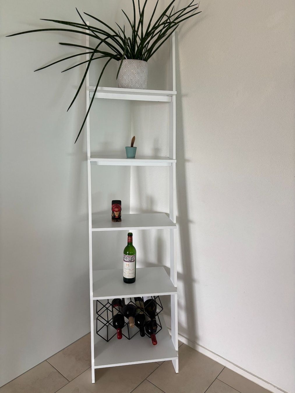 Regale: Gratis Regal weiss abholen in Thalwil – Gebraucht aus Thalwil von mik_q529