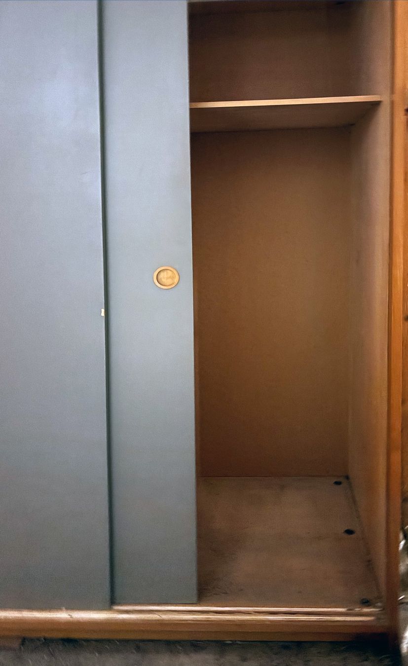 Armadi: Wohnhilfe Kleiderschrank, Entwurf 1962 – Usato da Zürich venduto da ScoutFinch 4