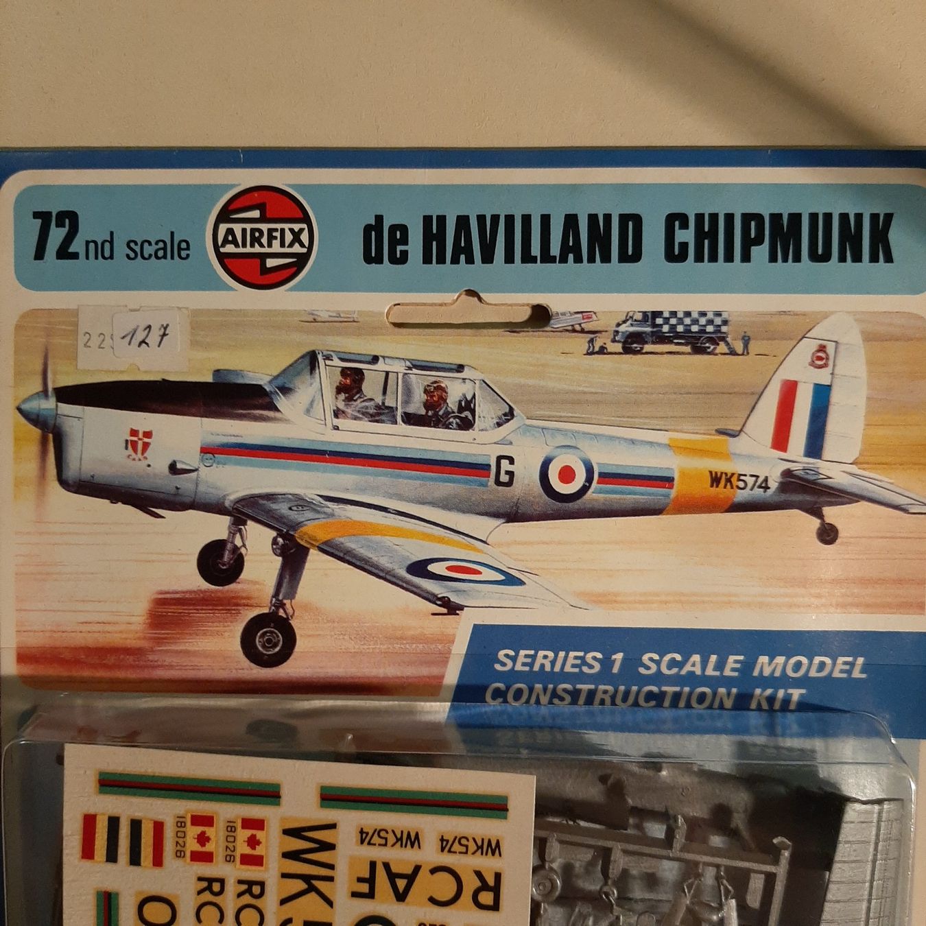 Airfix Kit di modellismo & Modellini statici: 127 ... D.H. DHC-1 Chipmunk T.10 ... Airfix 01054 ... NEU – Nuovo e nell'imballaggio originale da Bonstetten venduto da Benibanny59