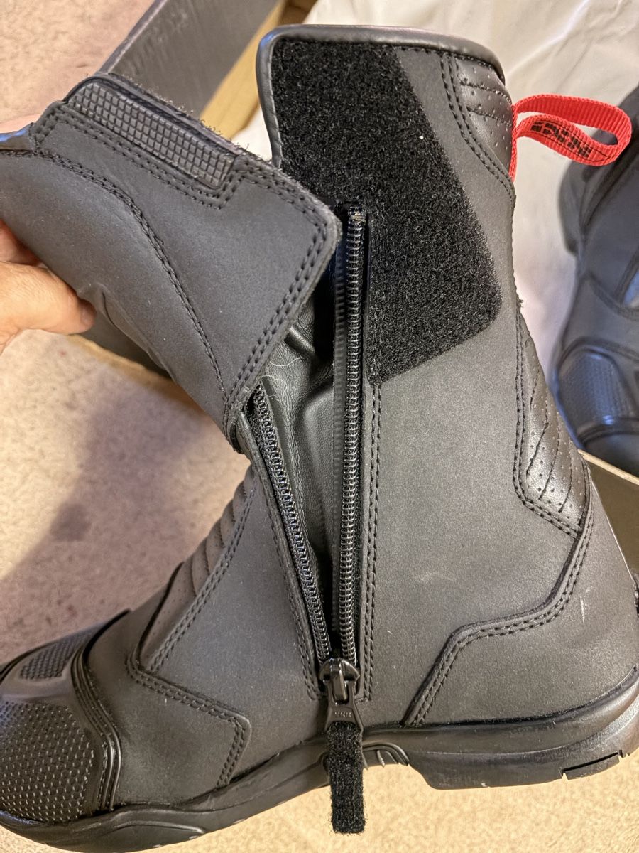 IXS Scarpe da uomo: Motorradstiefel iXS, Grösse 40, neu – Nuovo e nell'imballaggio originale da Altnau venduto da kurvenmuehle 5