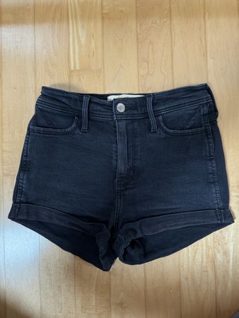 Hollister Short schwarz, Gr. w25 (Passform wie 34)