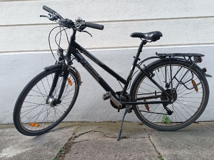 Biciclette: Pegasus Piazza Trekkingrad schwarz – Usato da Winterthur venduto da hab_w8j5
