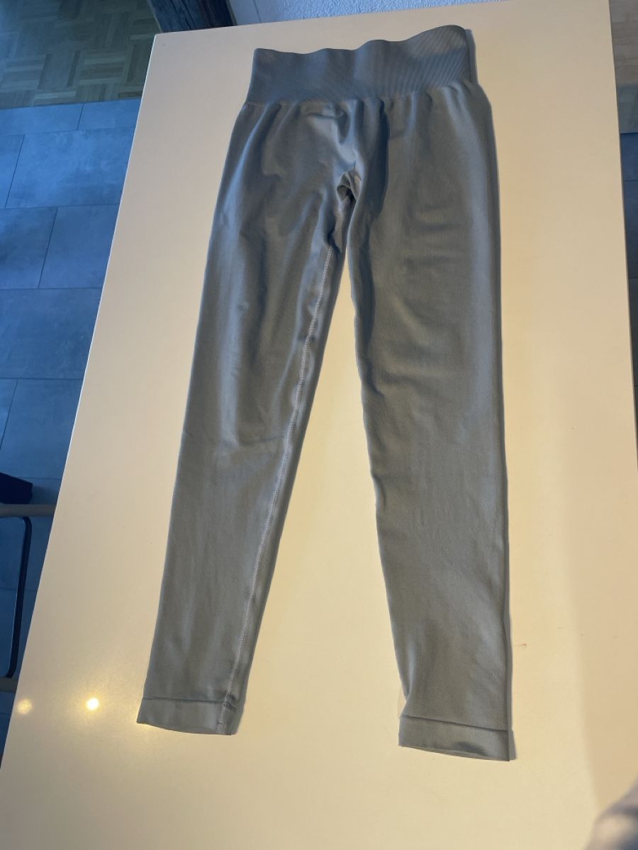 Teveo Leggings: Teveo Sport Leggins – Gebraucht aus Thun von nie_8v9b 1