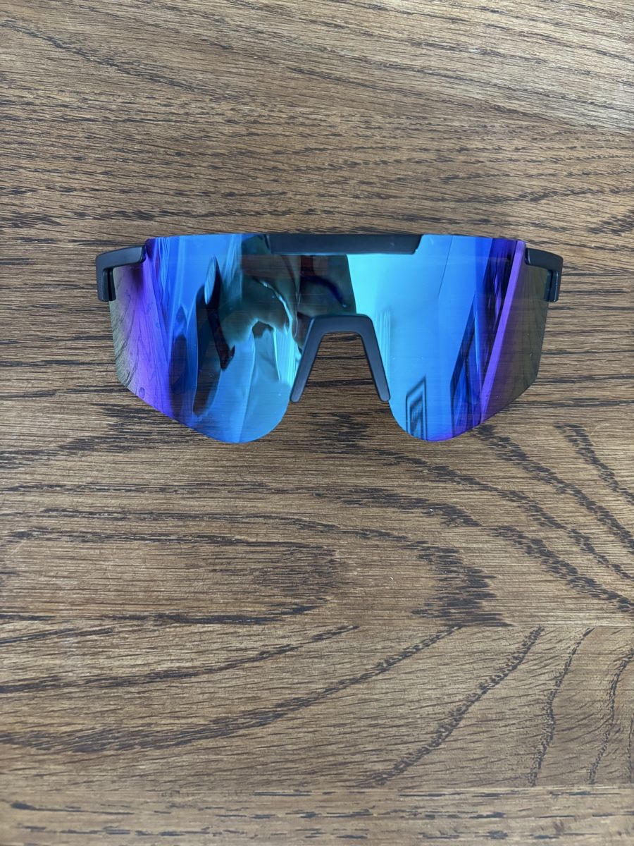 Brillen & Gläser: Sportbrille gespiegelt – Gebraucht aus Zürich von janders