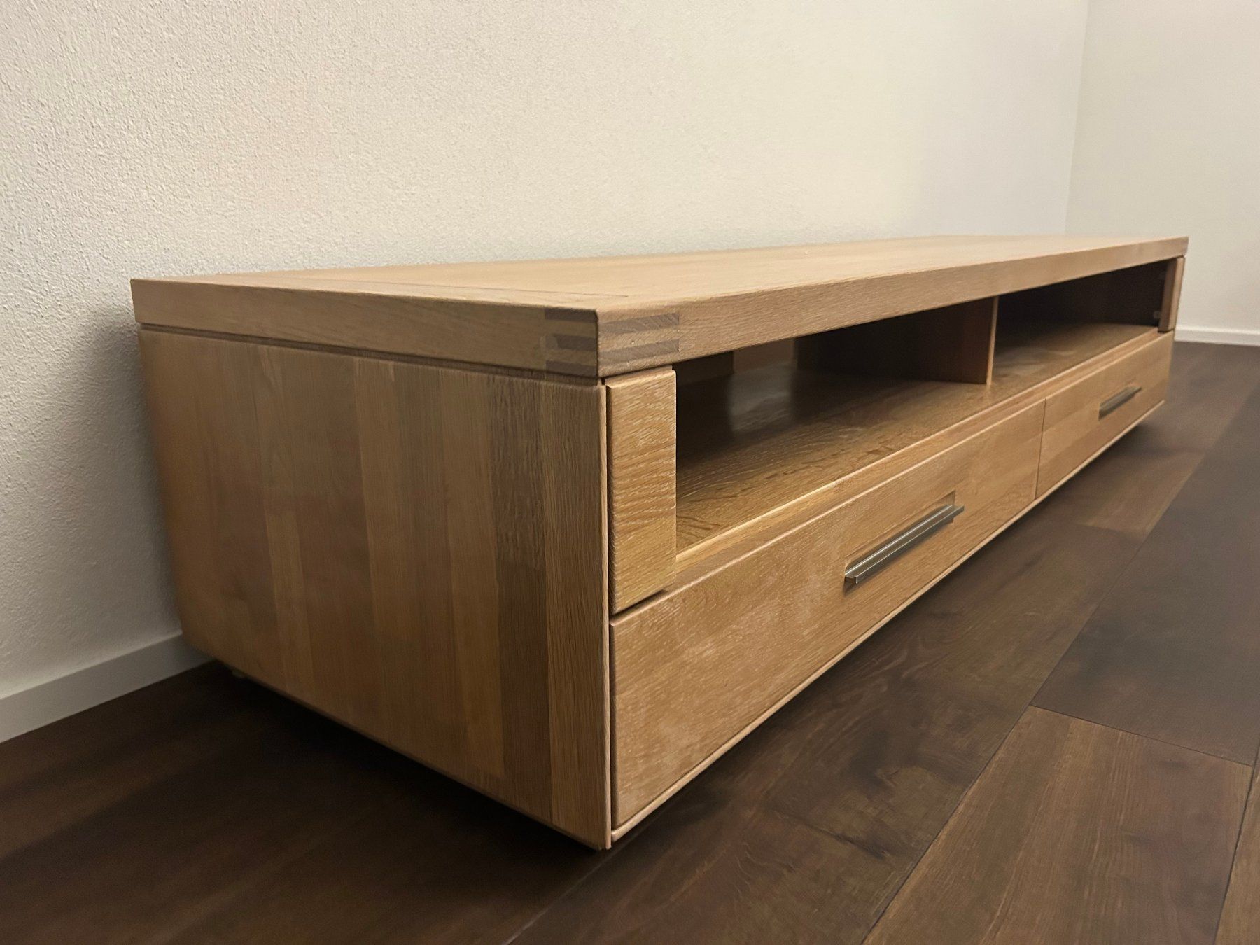 Mobili TV: TV Möbel aus Eiche massiv – Usato da Widen venduto da SXR 3