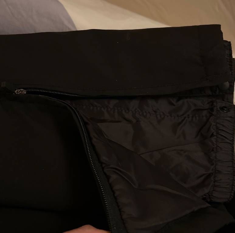 Pantaloni: Damenskihose, Grösse 36, schwarz – Usato da Zürich venduto da Nia_S 4