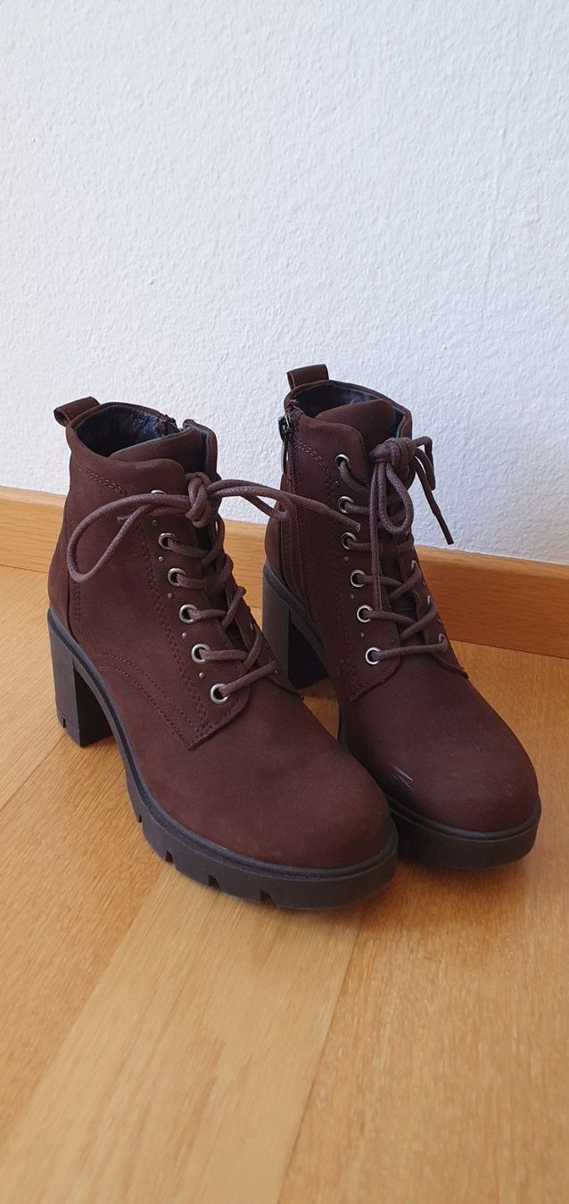Damenschuhe: Fast NEU Lasocki Damenstiefel Gr. 36 – Gebraucht aus Bern von fede736