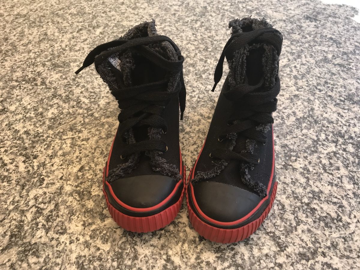 Scarpe da uomo: Coole Sneaker im Converse-Style – Usato da Laufen venduto da mercedes420 1