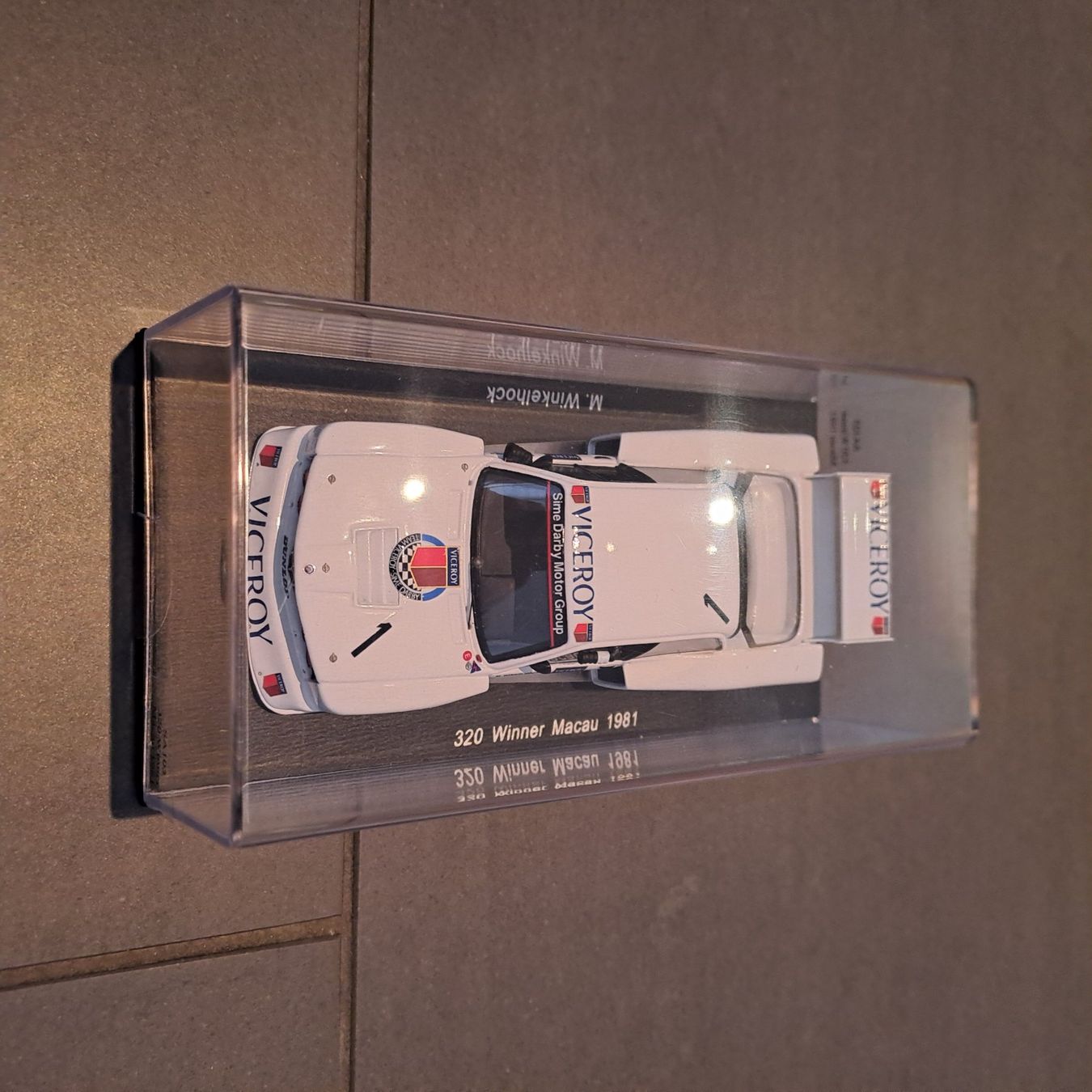 Modellini d'auto: Modellauto 320 Winner Macau 1981 M. Winkelhock 1/43 Limitier – Nuovo e nell'imballaggio originale da Horw venduto da Apolo750