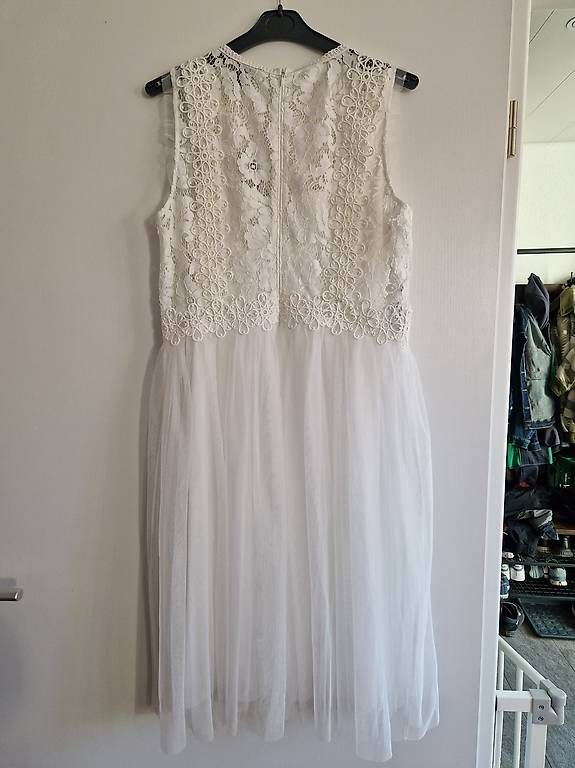 Kleider: Kleid Esprit NEU Gr. M  – Gebraucht aus Liesberg Dorf von xHellsKeksx 1