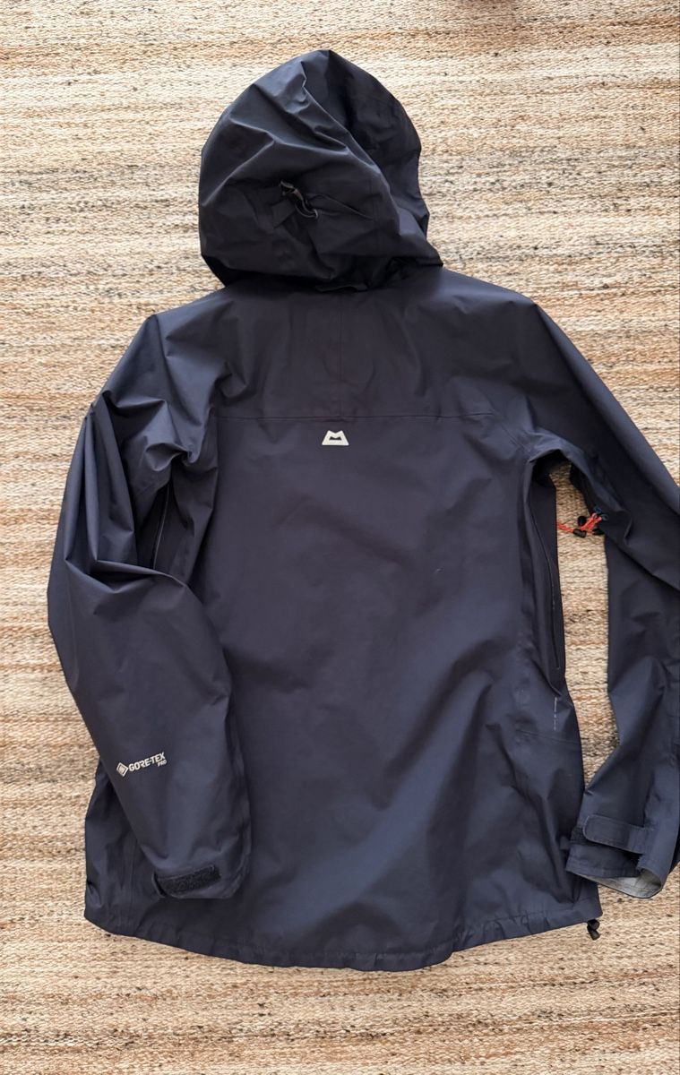 Giacche: Mountain Equipment Gore-Tex Pro Hardshelljacke Damen Gr. M – Usato da Altdorf UR venduto da Nala00 1