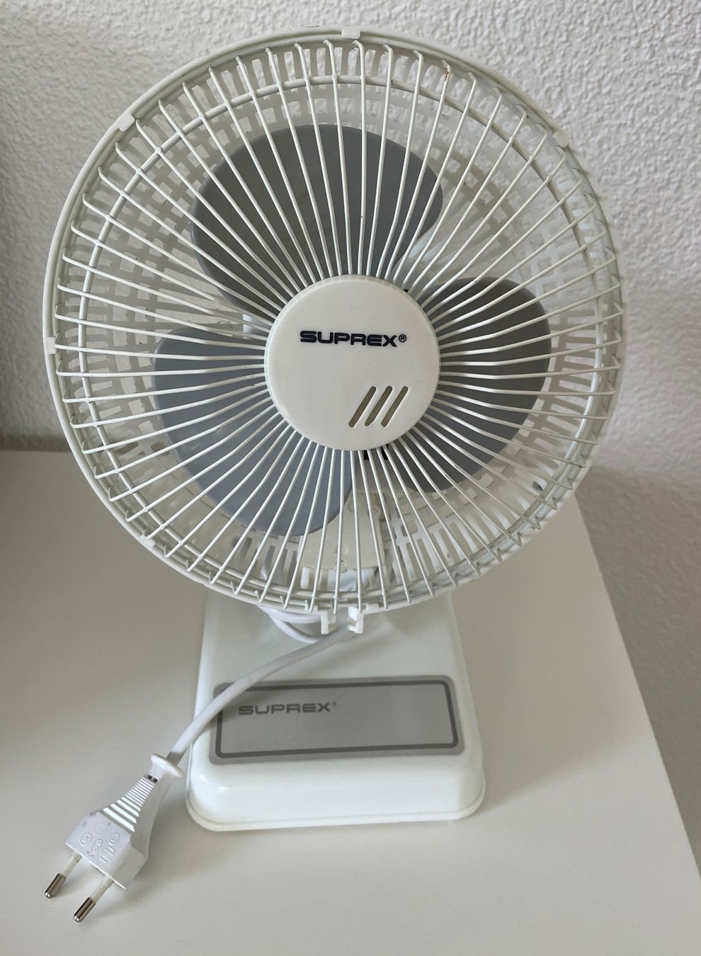 Ventilatori: Tisch - Ventilator weiss, 2 Stufen – Usato da Gümligen venduto da soleil149