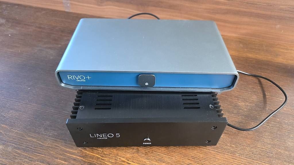 Systèmes audio & multimédias: Volumio Rivo Plus Streamer Player Bundle mit Lineo5 Netzteil – D'occasion à Uznach par Brandaoleao 2