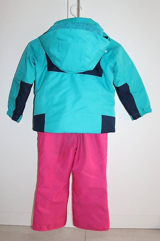Kleiderpakete & -sets: Combinaison ski enfant évolutive 2 à 6 ans – Gebraucht aus Thielle von Oneil1372 2