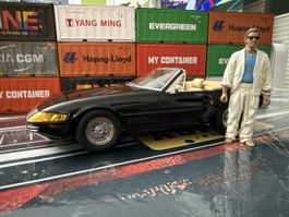 Ferrari Daytona Spyder 1:18 Miami Vice ohne Figur