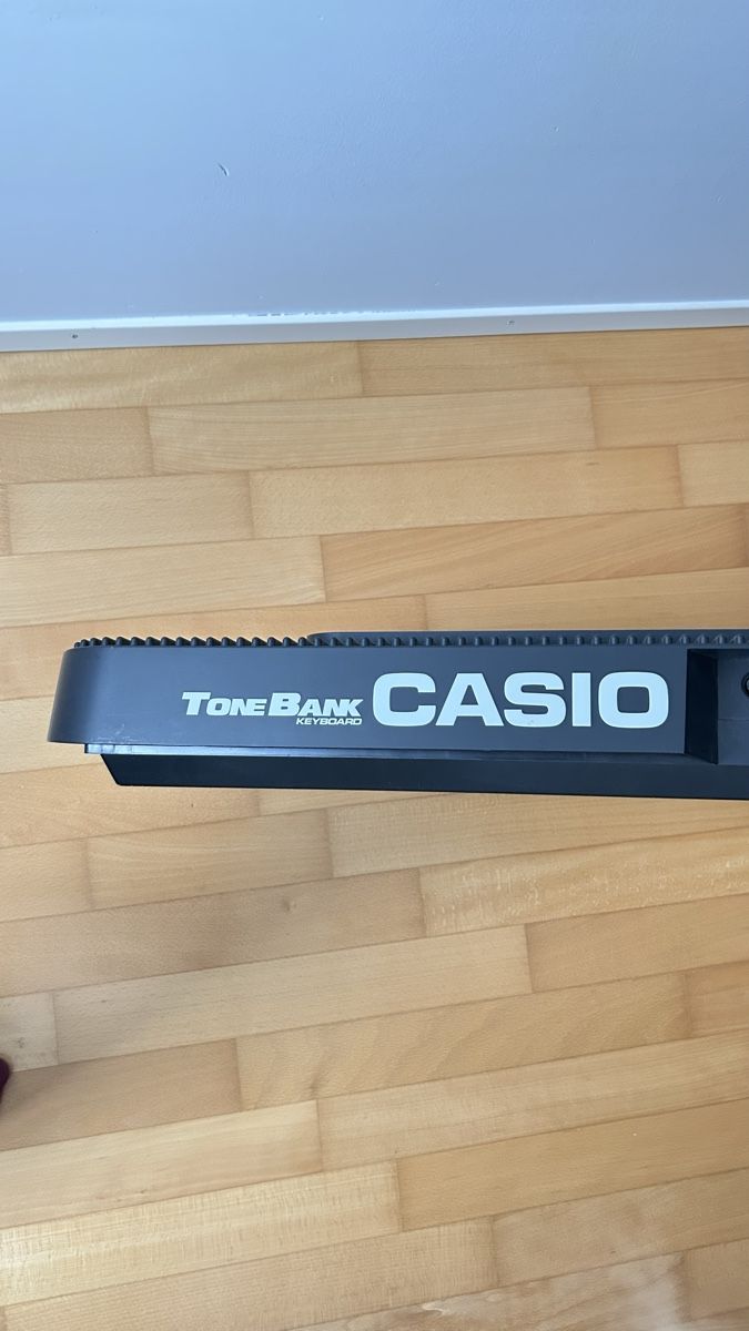 Casio Strumenti musicali: Keyboard Casio CT-680 – Usato da Rütihof venduto da serouni5406 4
