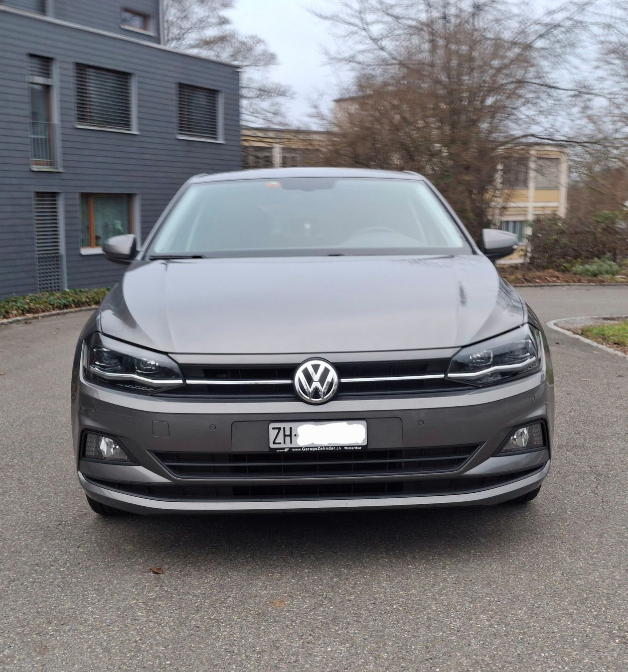 VW Automobili: 2018 VW Polo 1.0 TSI – Usato da Illnau venduto da expand_dong 2