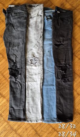 4 destroyed-Skinny Jeans Set verschiedene Farben Grösse 28/3