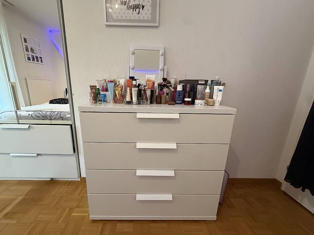 Commodes: Commode blanche  – D'occasion à Ecublens VD par day_25tx 1