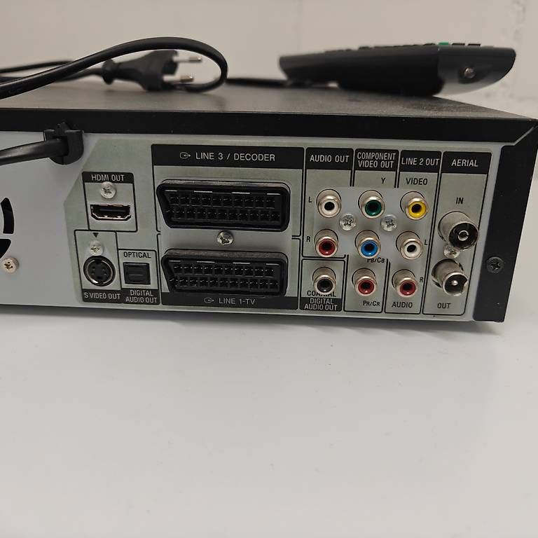 Sony RDR VX 450 E - DVD VHS Kombiegerät inkl Fernbedienung (Gebraucht ...