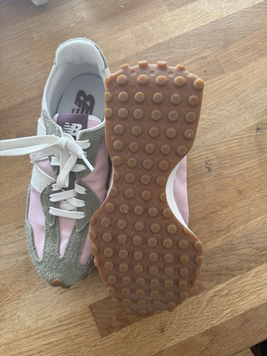 New Balance Scarpe da donna: Sneakers New Balance Gr. 39 – Usato da Meilen venduto da NHirs96 2