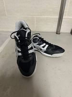 Baskets asics t. 45