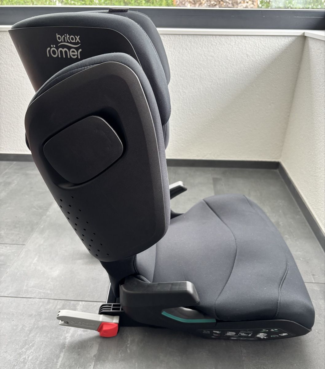 Britax Römer Seggiolini per auto: Britax Römer Kidfix pro M space black – Nuovo (secondo la descrizione) da Stein AG venduto da MOENA_3 3