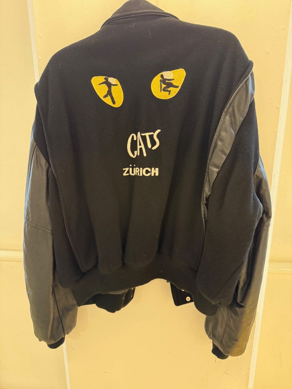 Giacche: Musical CATS Jacke – Usato da Filzbach venduto da Fabie0