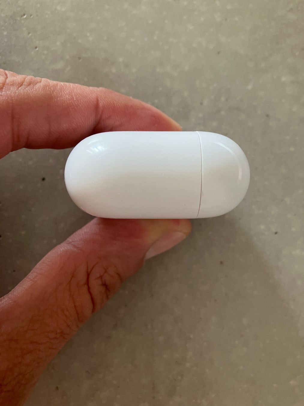 Apple Kopfhörer: APPLE AIRPODS 4 CASE ANC – Gebraucht aus Lausanne von mr.v 8