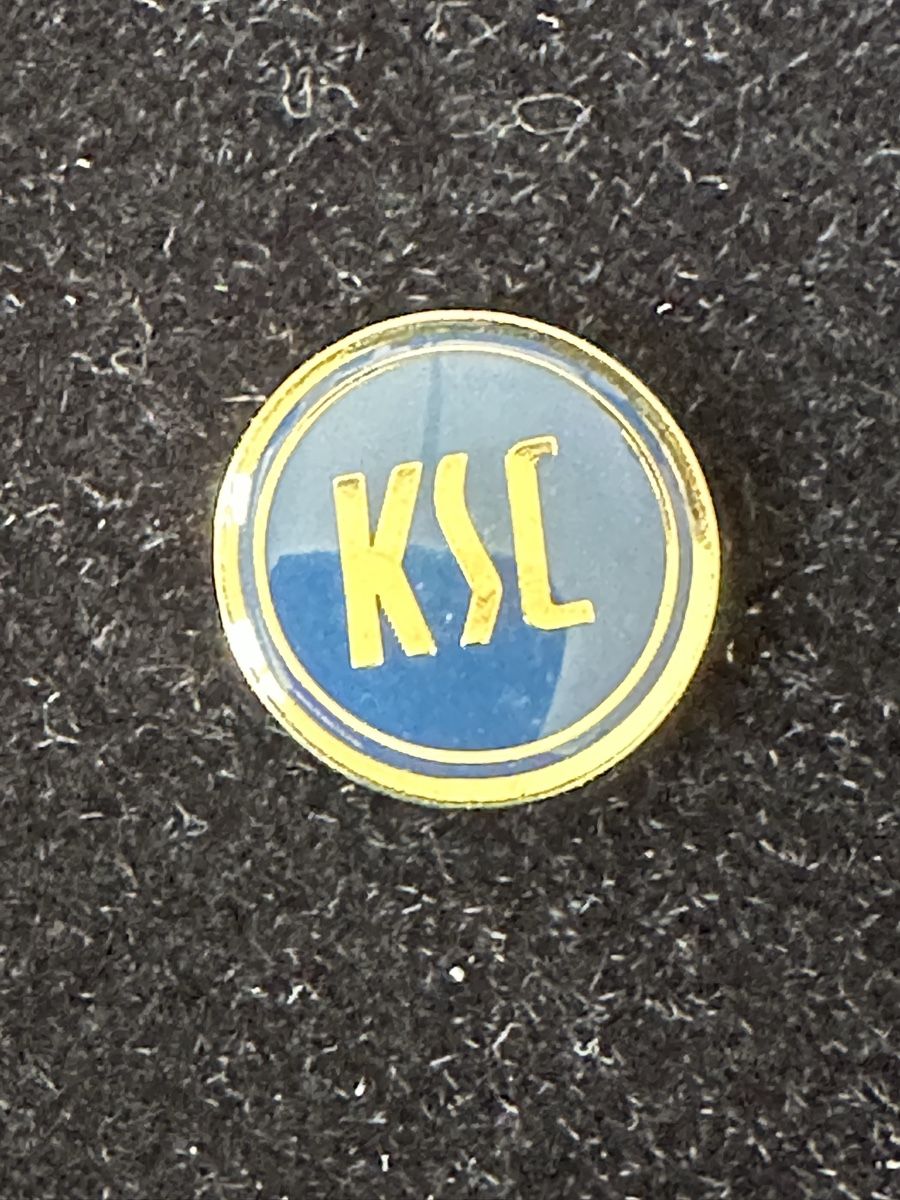 Plaketten & Abzeichen: Karlsruher SC Fussball Pin – Gebraucht aus Basel von fasnachtsoutlet1965