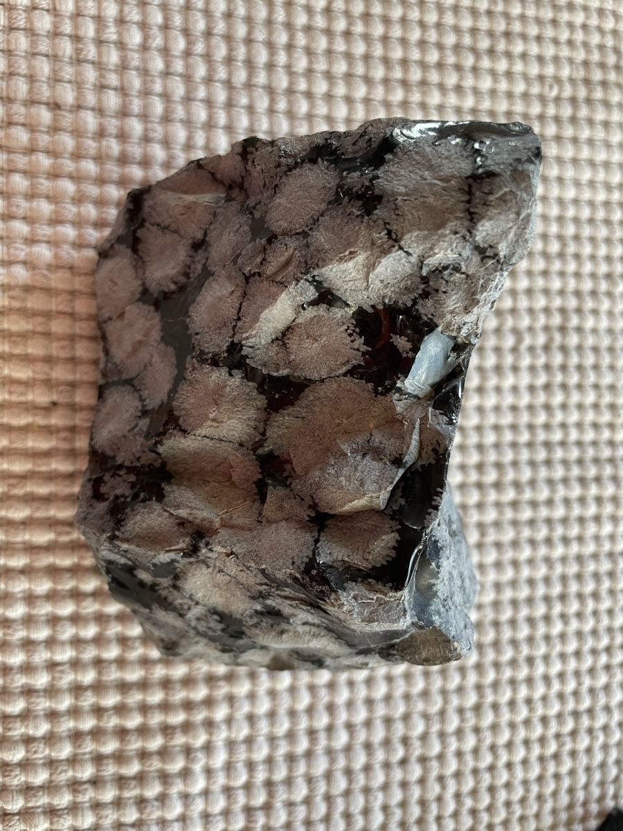 Minerali & Pietre curative: Schneeflocken Obsidian Heilstein / roh – Usato da Rümlang venduto da resale35 1