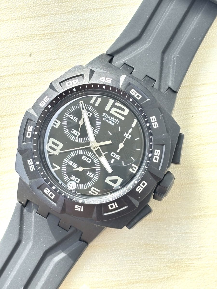 Swatch Uhren: Swatch Chronograph schwarz gebraucht – Gebraucht aus Grenchen von chththl