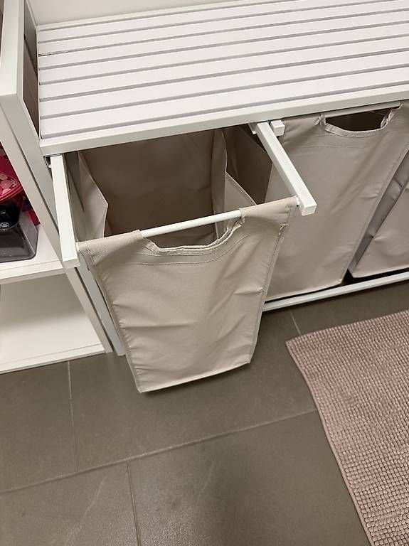 Paniers à linge: Wäschekorb – D'occasion à Schindellegi par wae_fhj7 1