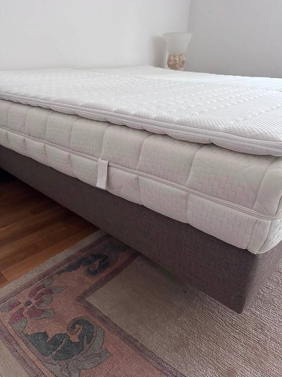 Lits: Boxspringbett – D'occasion à Merlischachen par Gitta-13 2