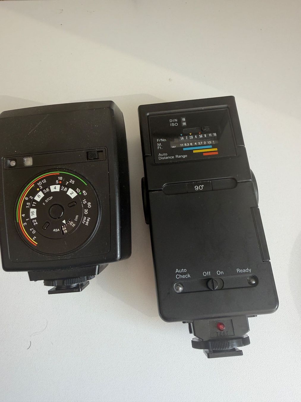 Blitze: flashs Cullmann 300T-DS et Carena CA1121 – Gebraucht aus Fribourg von J334455 3