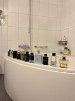 11 teils fast volle Parfums