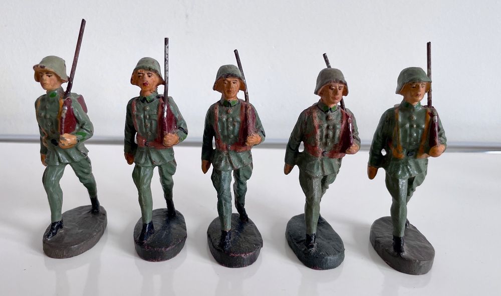 5x Spielzeugfiguren Elastolin Wehrmacht WWII 1