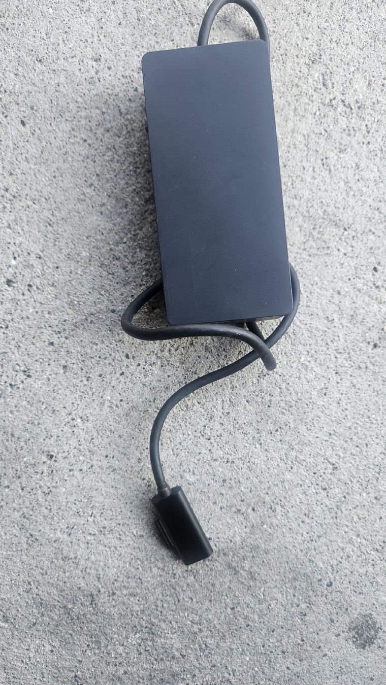 Microsoft Docking station: Microsoft Surface Docking Station – D'occasion à Sachseln par laz_65cg 4