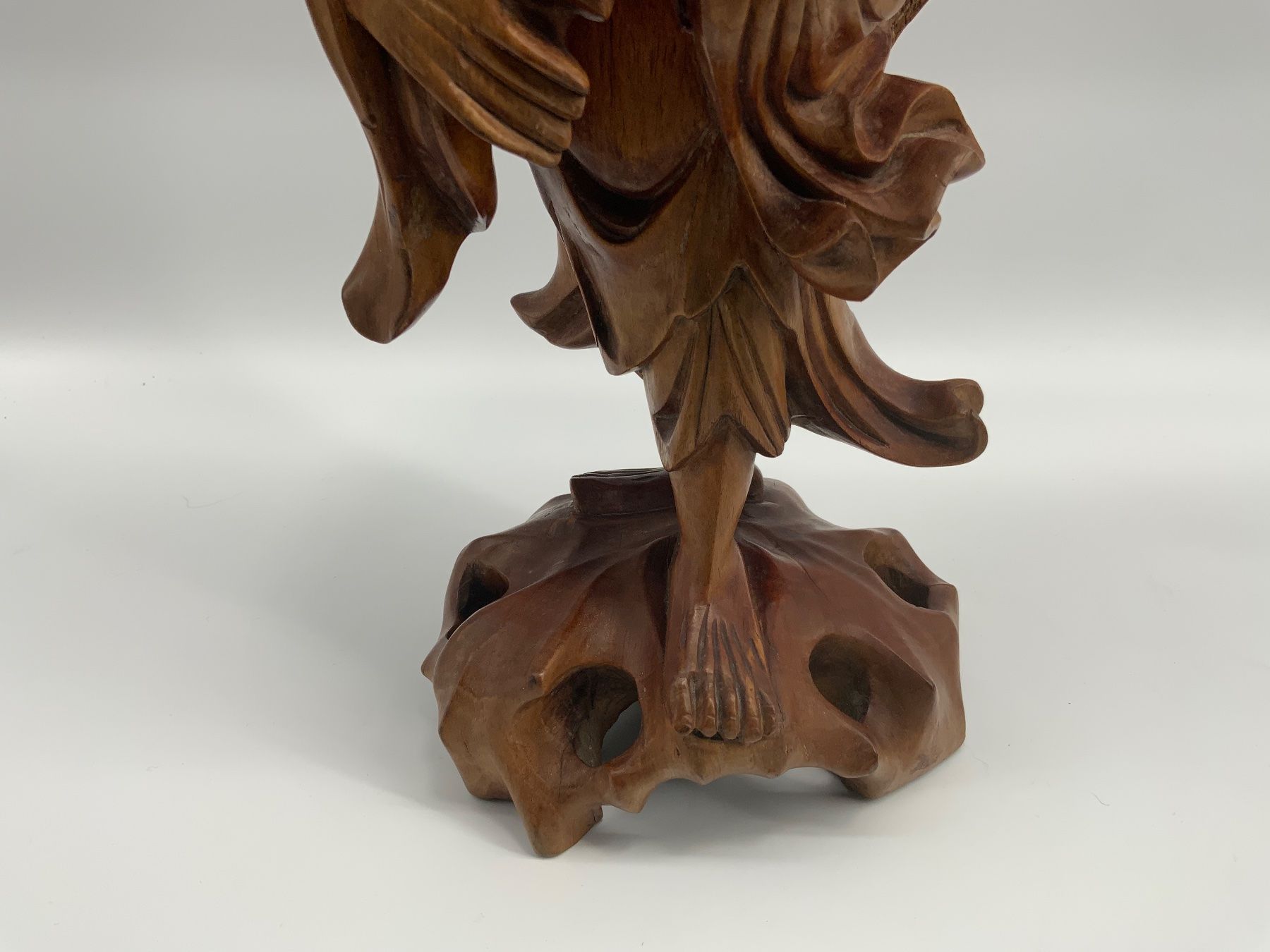 Statuette: Chinesische Holzfigur – Usato da Erlach venduto da silvia3235 3