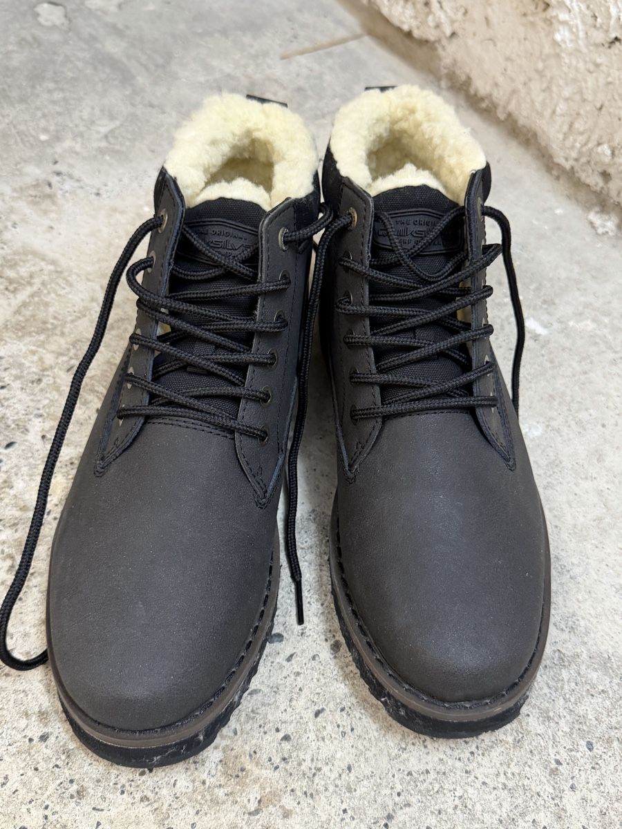 Quiksilver Chaussures hommes: Quiksilver Winterschuhe Gr. 42 – Neuf (Voir description) à Luzern par lil_sh86
