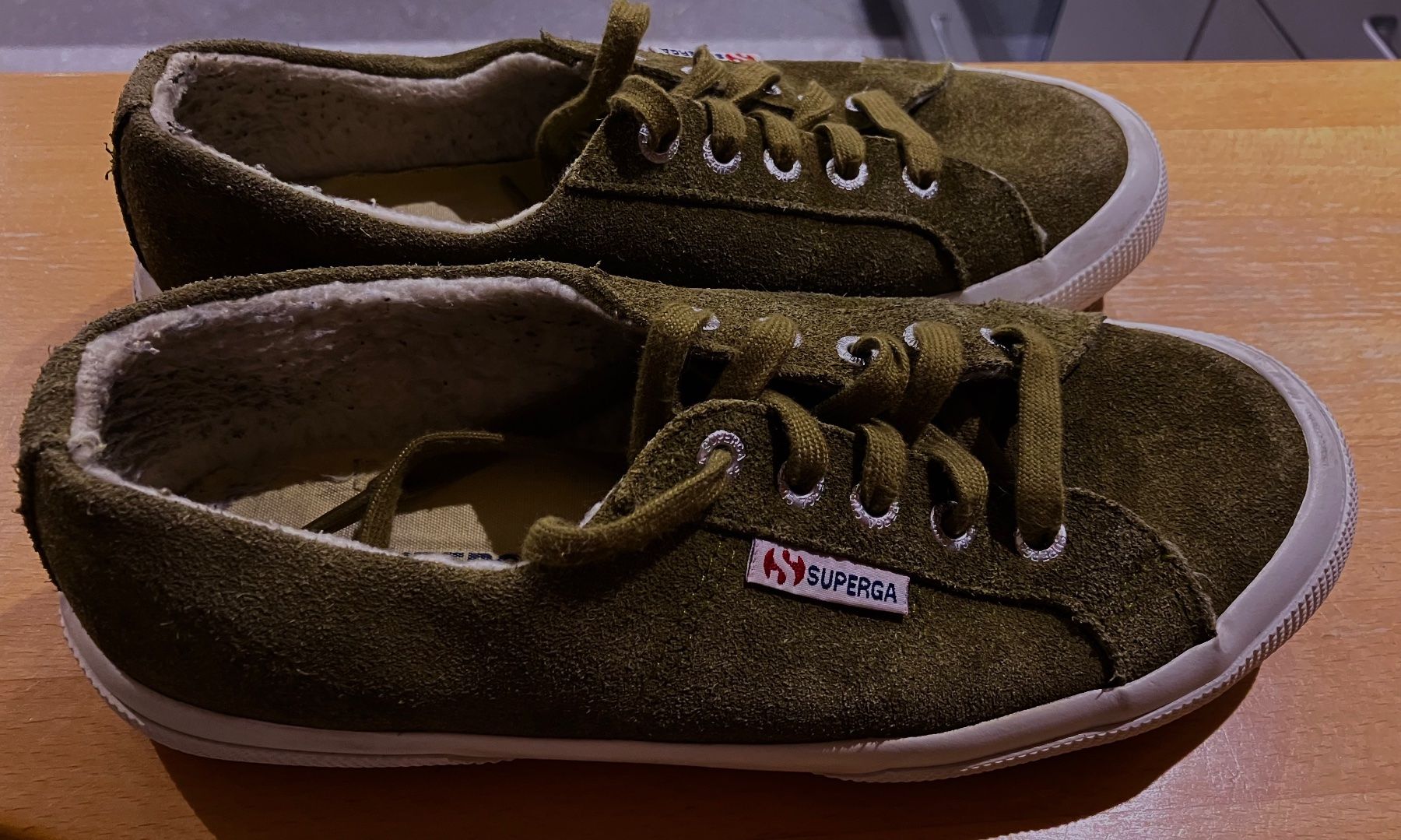 Superga Scarpe da uomo: Superga Sneaker, gefüttert, Gr. 39 – Usato da Olten venduto da Dickbrave