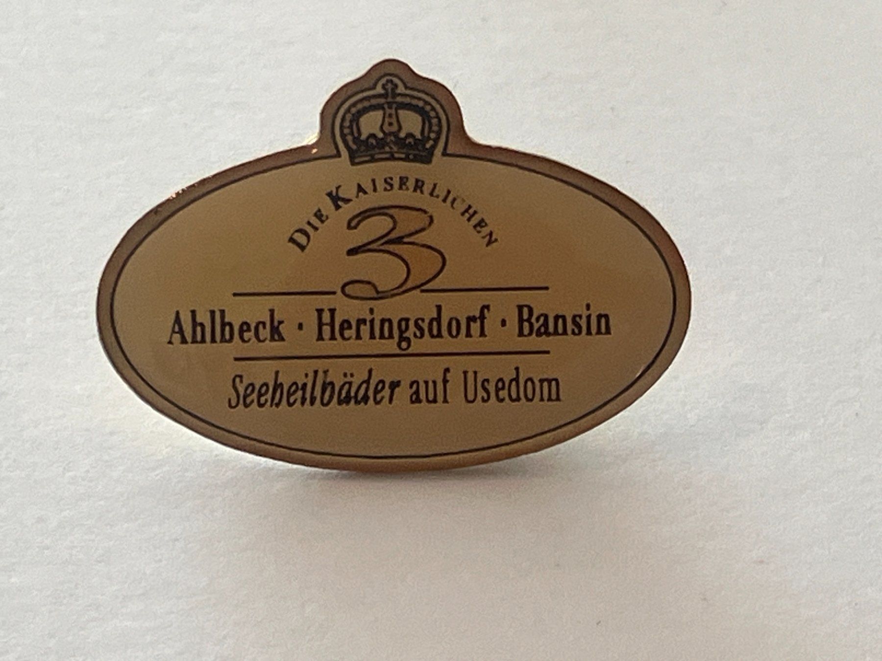Plaketten & Abzeichen: 1 Pin Seeheilbäder auf Usedom – Gebraucht aus Basel von djwwpp