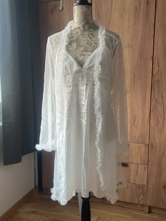 Feines weisse Negligé mit Mantel Gr. XL