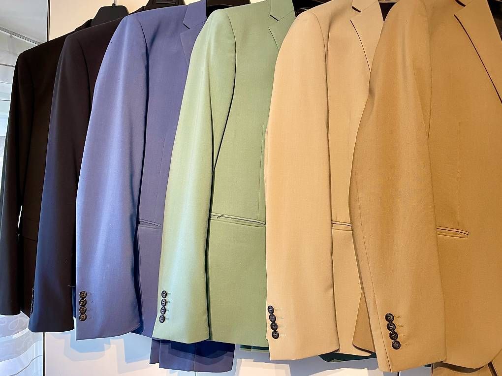 Kleider: Abito elegante uomo tg 54 – Neu und originalverpackt aus Locarno von Saman2024 2