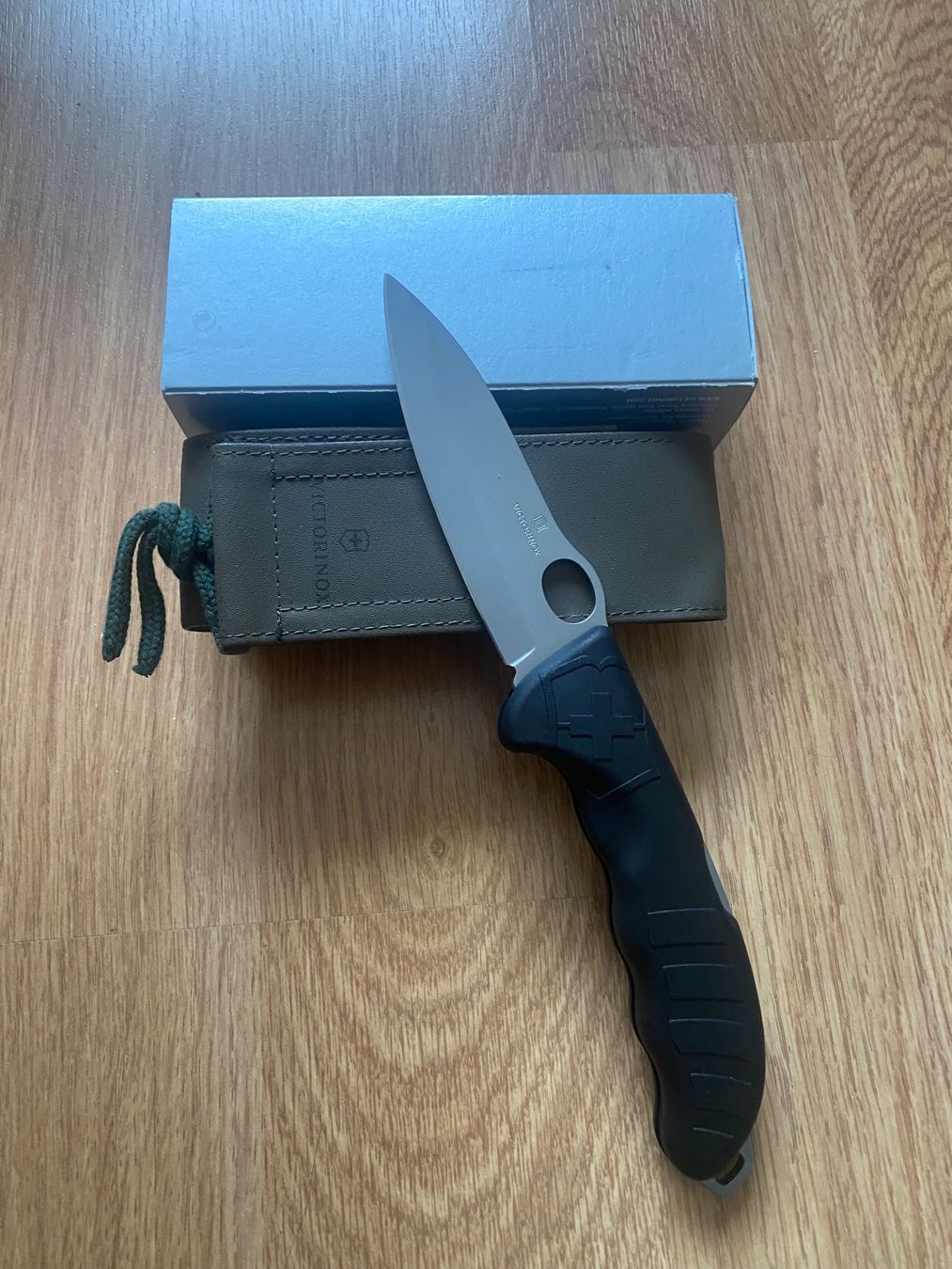 Victorinox Coltelli tascabile: Victorinox Rescue Tool/Hunter Pro M – Nuovo (secondo la descrizione) da Pontresina venduto da TED_23 3