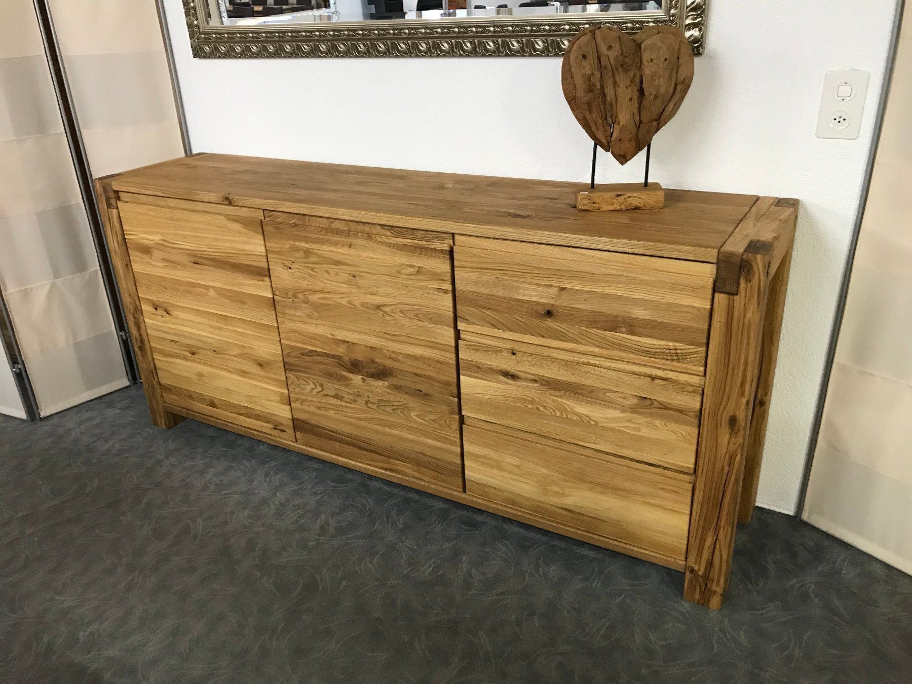 Kommoden: Sideboard Kommode WOODSTOCK 200 cm Eiche massiv – Neu und originalverpackt aus Unterentfelden von moebelrufli 8