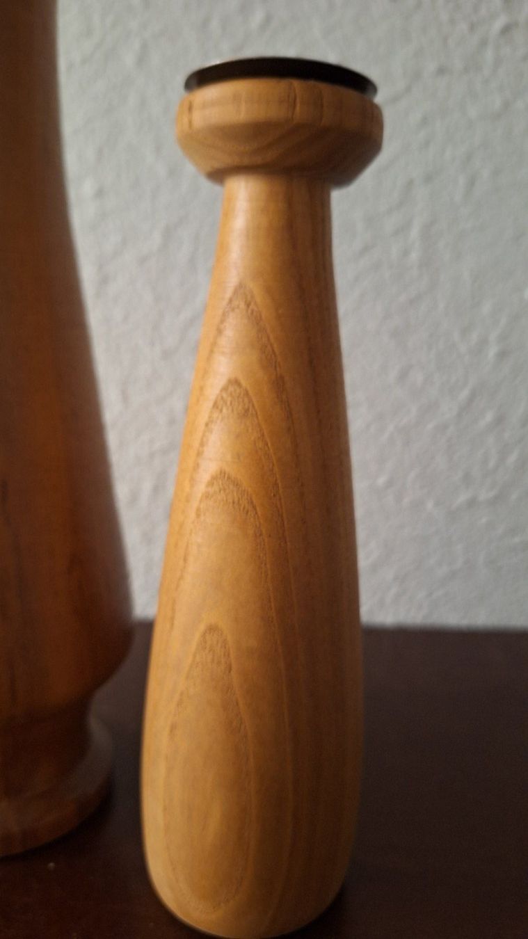 Kerzenständer: 2 Kerzenständer , Holz ,Metall versilbert – Gebraucht aus Arlesheim von shopradl 9