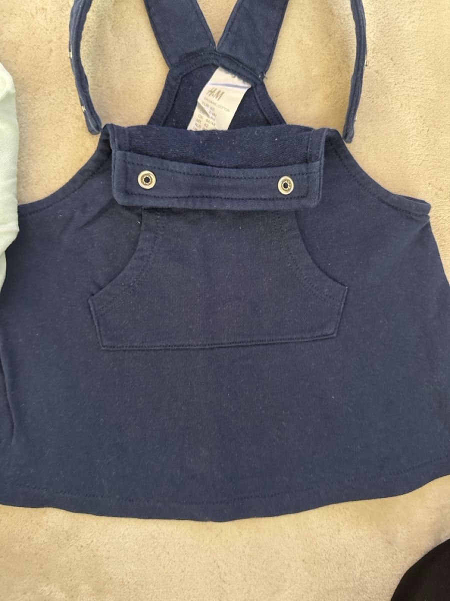 Kleiderpakete & -sets: 2 jolis petits hauts taille 2-4 mois – Gebraucht aus Crassier von GGblue23515 4