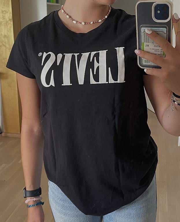 Levi's T-shirt: Levis T-Shirt – Nuovo (secondo la descrizione) da Schüpfen venduto da ani_gj8r